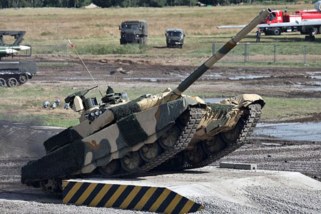 Có hệ thống hỏa lực và giáp tốt nhưng T-90MS của Nga lại kém cơ động hơn T-84. Ảnh: Army-technology