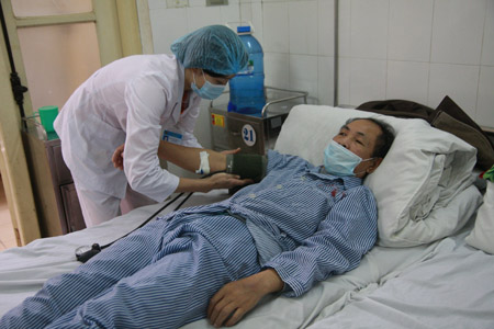 Bệnh nhân được điều trị tại khoa Lao (BV Phổi T.Ư).