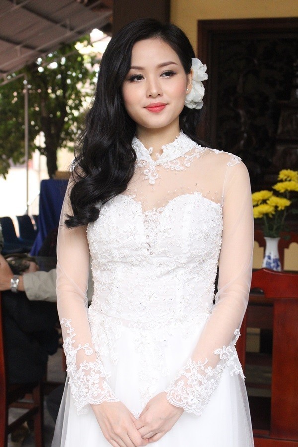 Hướng dẫn cách thuê váy cưới Hà Nội nhanh và hiệu quả nhất - Studio