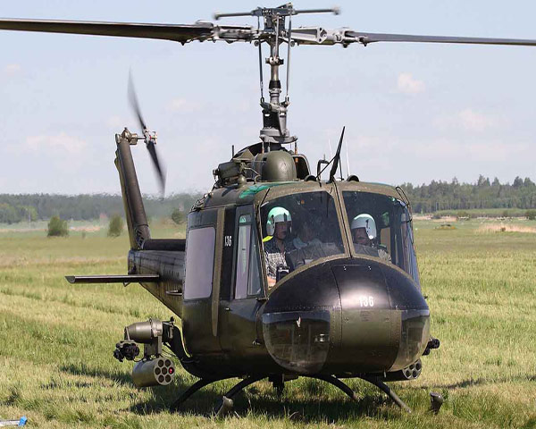 Kitty Hawk 80154 vMô Hình Trực Thăng xUH1D Huey