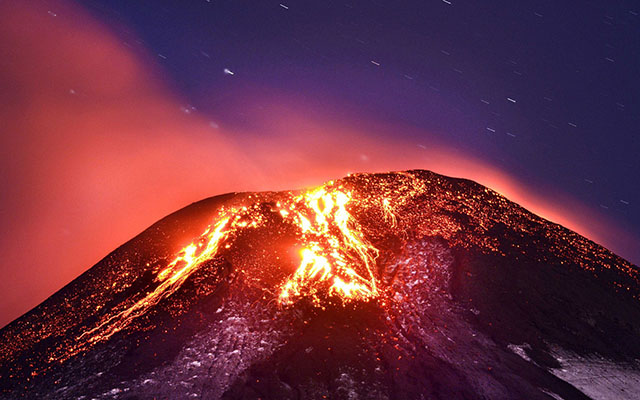 Núi lửa  Hiện tượng thiên nhiên hùng vĩ đến đáng sợ
