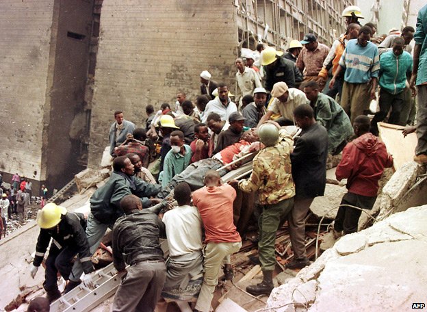 Removing casualties after the Nairobi embassy bombing (1998)