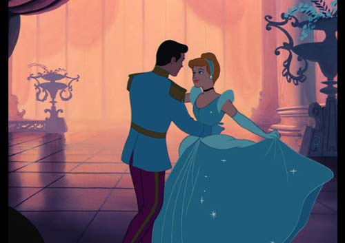 Cinderella và chiếc váy cổ tích gây rúng động màn ảnh rộng