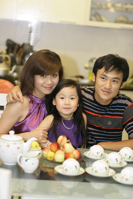 Gia đình nhỏ hạnh phúc của nữ giám khảo xinh đẹp Lưu Thiên Hương 1