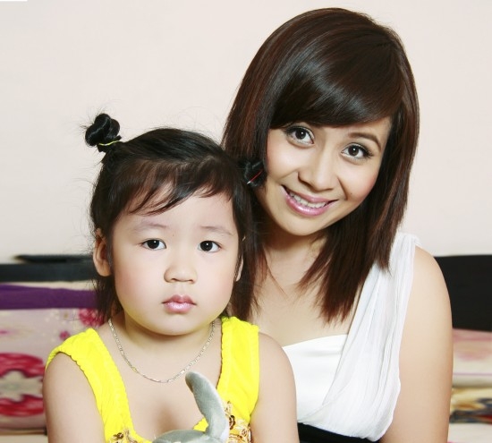 Gia đình nhỏ hạnh phúc của nữ giám khảo xinh đẹp Lưu Thiên Hương 8