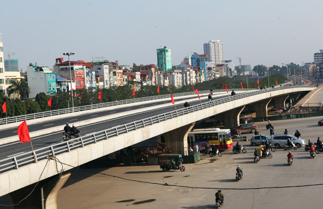 Cận cảnh đường 6.000 tỷ nối Cầu Giấy-Nhật Tân ở Hà Nội
