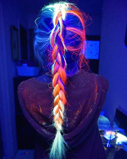 Nhuộm tóc phát sáng là xu hướng mới nhất cho những ai muốn thể hiện cá tính và đổi mới phong cách. Hãy xem hình ảnh liên quan để thấy rõ sự kỳ diệu của chất liệu làm sáng tóc này, giúp bạn tỏa sáng trong bất cứ đêm tiệc nào.