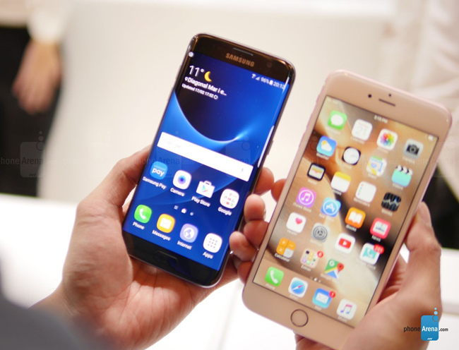 so sanh galaxy s7 edge vs iphone 6s plus: cham tran nay lua hinh anh 1