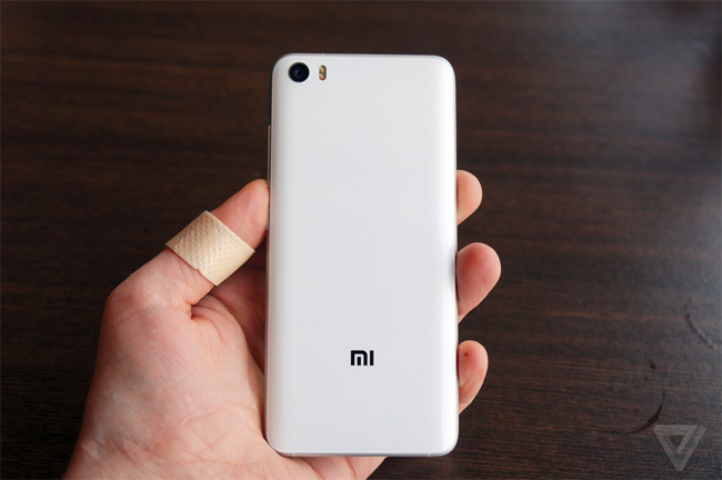 tren tay xiaomi mi 5 thiet ke sang trong hinh anh 3