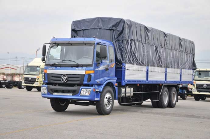 02 loại cẩu tự hành 10 tấn gắn trên xe tải Hyundai 4 chân HD320