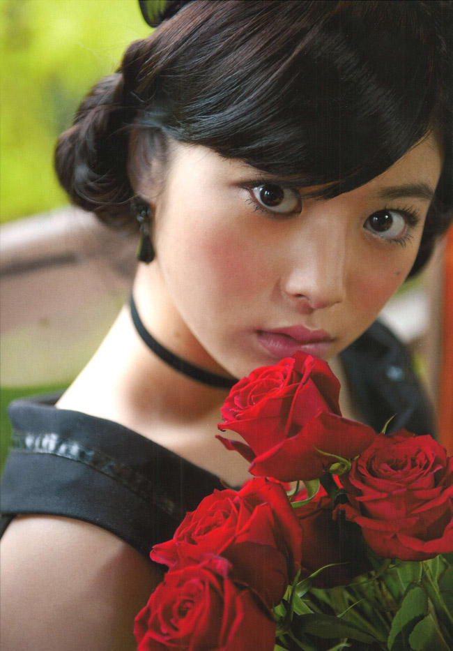 Nữ Hoàng Phim Siêu Nhân Nhật đẹp Hút Mắt Trên Màn ảnh