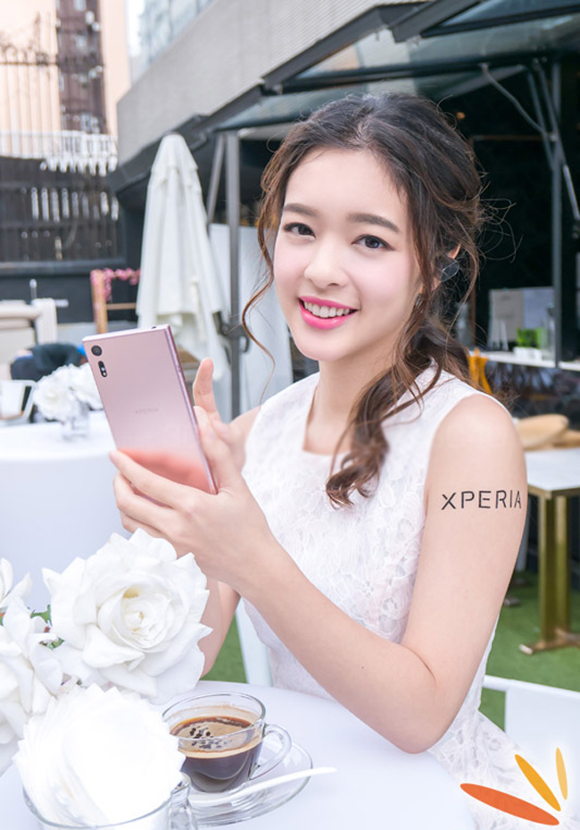 chan dai xinh nhu mong ben smartphone xperia xz hinh anh 6