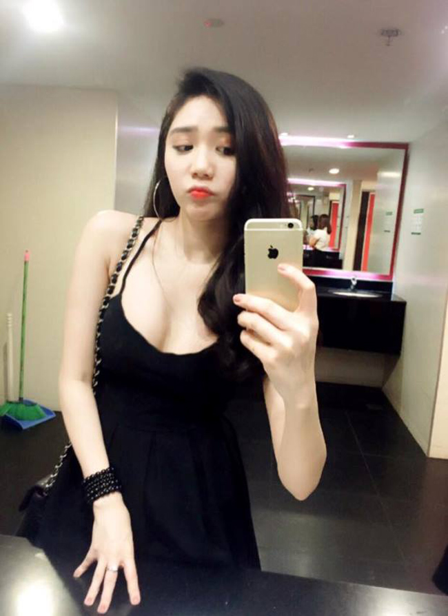 khong the ngo quang le toan yeu hoa hau, hot girl nong bong hinh anh 20