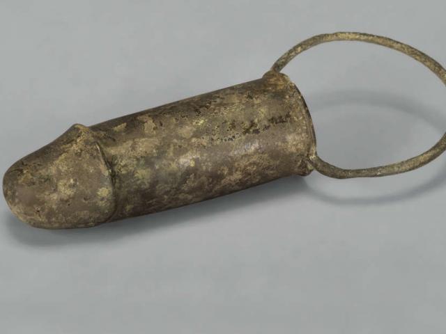 Phát hiện đồ chơi tình dục trong lăng mộ 2.000 năm ở TQ