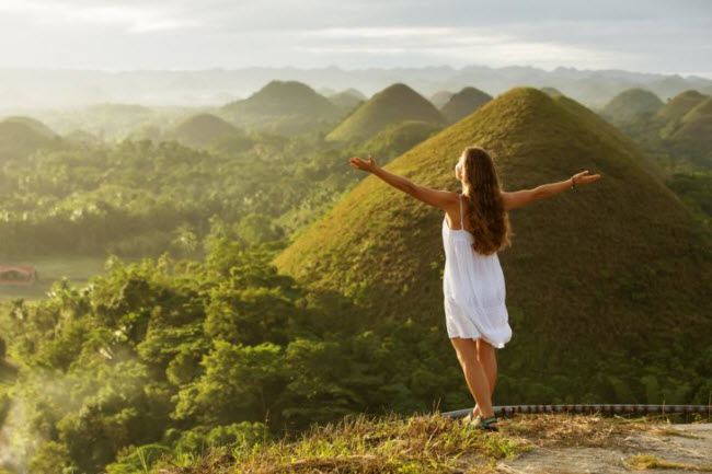 bo anh khien ban muon xach ba lo va den philippines ngay lap tuc hinh anh 1