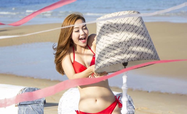 bong mat xem dan nguoi dep viet mac bikini dong canh 17+ hinh anh 21