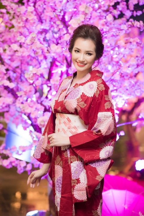 Hh Mỹ Linh, Hari Won Diện Kimono Đẹp Tựa Gái Nhật