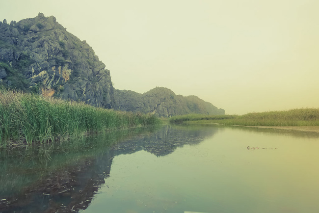 ve dep nen tho cua thung lung ninh binh trong 