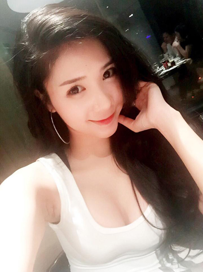 quang le u40 van chieu ban gai 9x nong bong nhu trai moi lon hinh anh 19