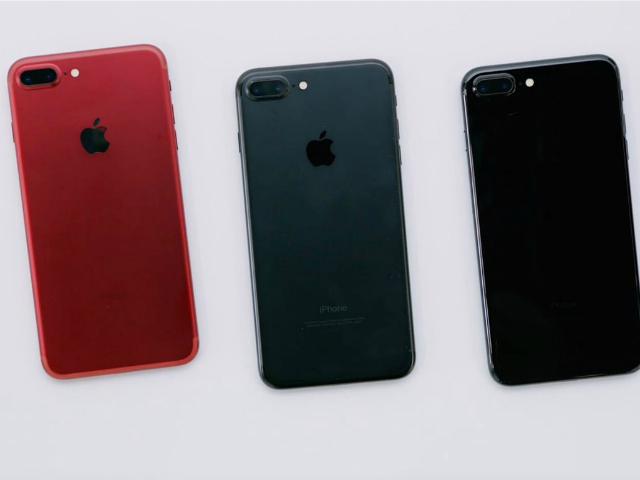Video: Đập hộp iPhone 7 màu đỏ “sốt xình xịch”