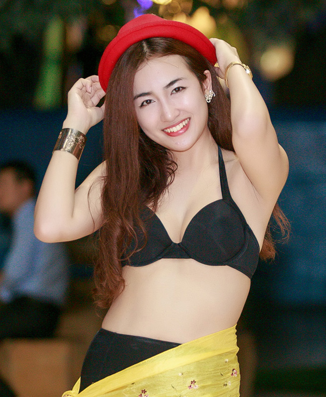 ve dep sexy muot mat nhu hoa hau cua cac my nu dong hai viet hinh anh 10