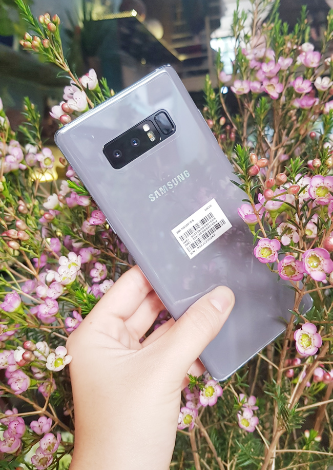 ngam galaxy note8 mau tim khoi hut hon phai dep hinh anh 7