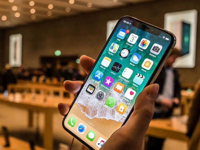 Nhờ iPhone X, Apple lại xưng bá thị trường smartphone