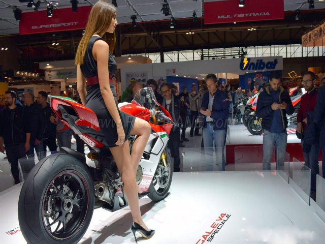 Ducati Panigale V4 mở đơn hàng cực hiếm, giá 732 triệu đồng