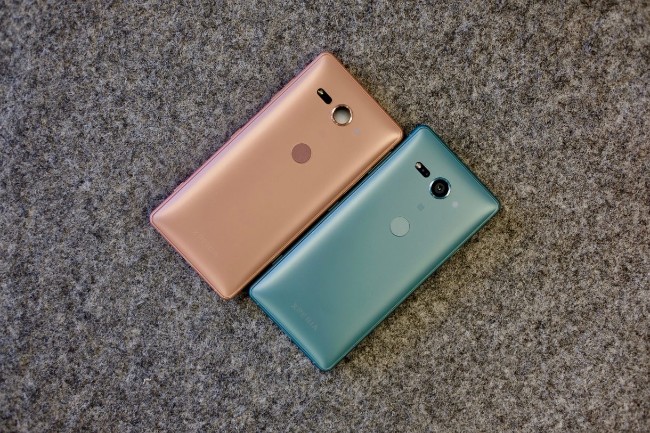 can canh xperia xz2 compact: manh me nhung... xau xi hinh anh 10