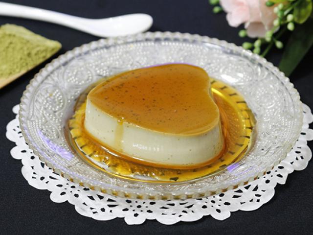 Flan trà xanh thơm mát là món quà chiều tuyệt vời cho ngày hôm nay đấy