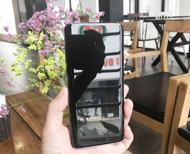 dap hop galaxy s9+: thiet ke dep lung linh, camera khung hinh anh 4