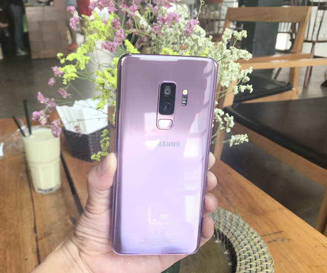 dap hop galaxy s9+: thiet ke dep lung linh, camera khung hinh anh 5