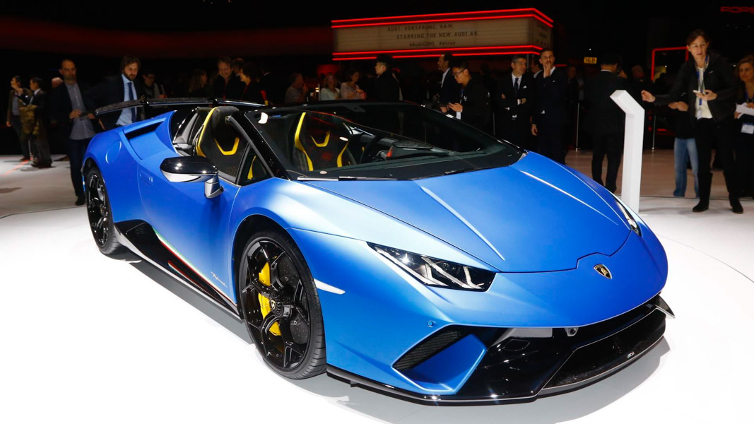 Mui trần ''vạn người mê'' Lamborghini Huracan Spyder Performante trình làng