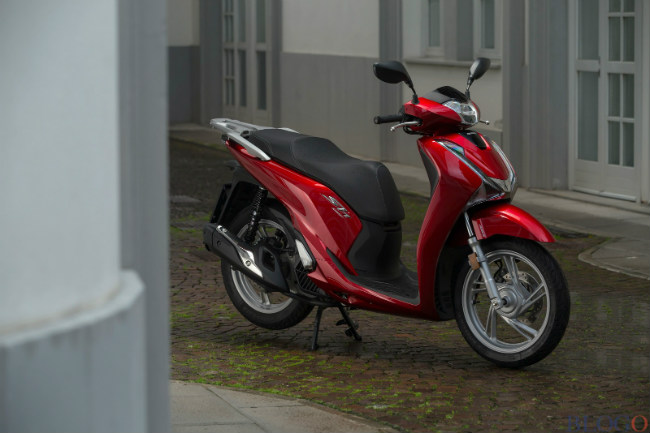 ngam honda sh150i ngoai: niem dam me cua trai viet hinh anh 1