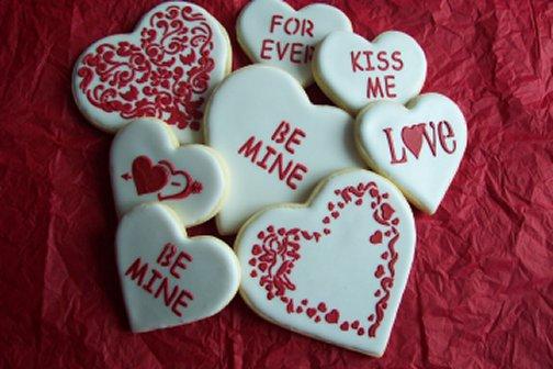 Chào mừng ngày Valentine trắng đến! Ấn tượng đầu tiên khi nhìn thấy hình ảnh liên quan đến ngày này là sự thanh khiết, tinh khôi và ngọt ngào. Hãy cùng xem những hình ảnh đẹp và cảm nhận sự tràn đầy tình yêu trong ngày đặc biệt này!