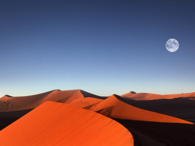 8 sa mạc có cảnh đẹp ngỡ như trên hành tinh khác