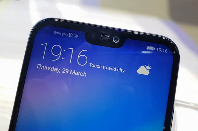 anh thuc te huawei nova 3e: man hinh tai tho, mat lung lap lanh hinh anh 1