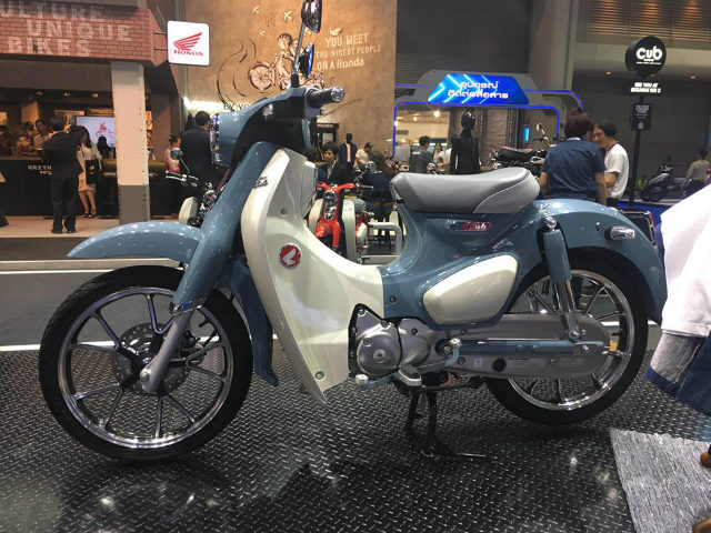 Cận cảnh 2018 Honda Super Cub C125 hiện đại như SH