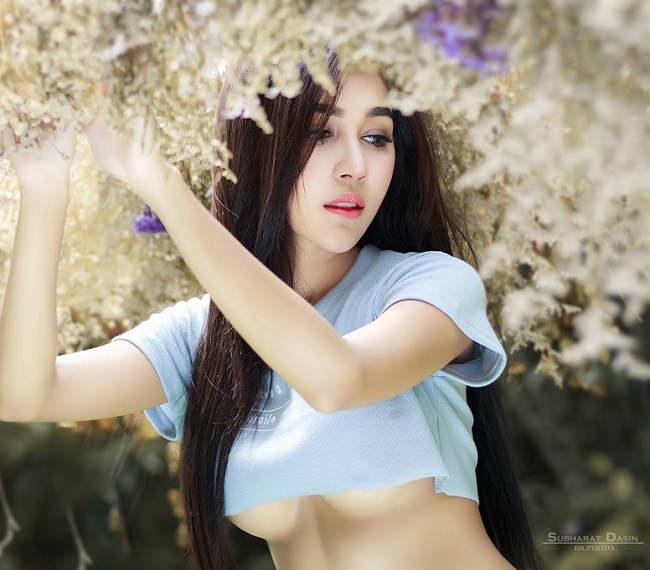 ao ngan cua phi huyen trang, ky duyen: dep hay phan cam? hinh anh 2