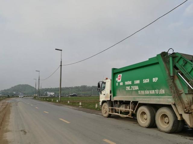 Diễn biến bất ngờ vụ dân cắm chốt, chặn xe vào bãi rác Nam Sơn