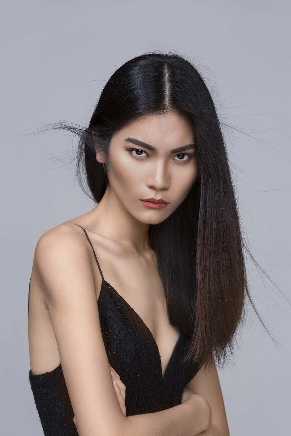 Diễn biến vụ Quán quân Next Top Model 2017 tố bị quỵt cát-xê suốt ...