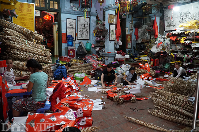 anh: lang nghe lam vang ma hoi ha chuan bi tet ong cong ong tao hinh anh 11