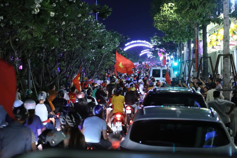 viet nam vao tu ket asian cup 2019: tet den som voi hang trieu nguoi viet hinh anh 33