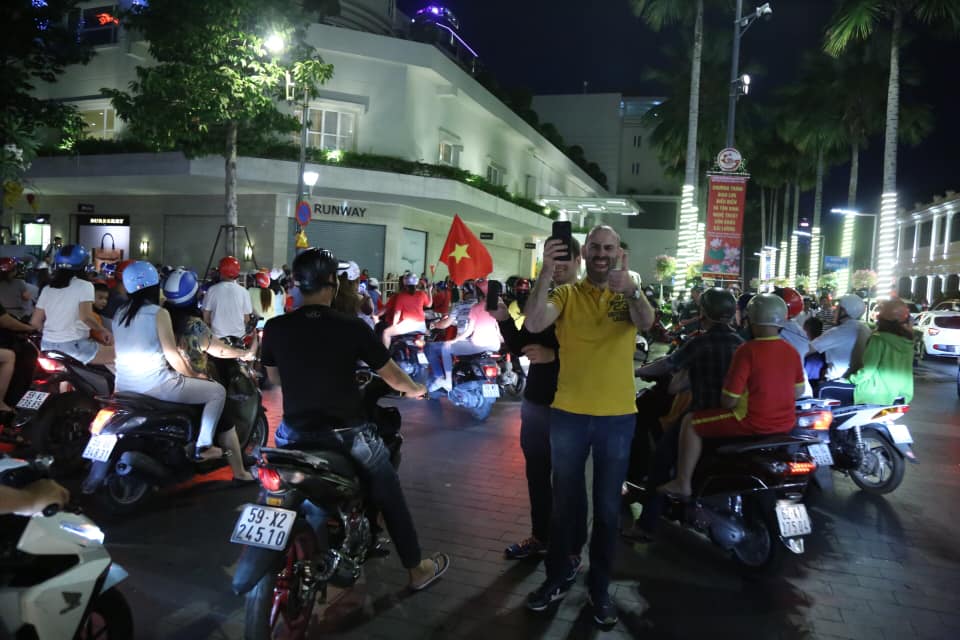 viet nam vao tu ket asian cup 2019: tet den som voi hang trieu nguoi viet hinh anh 16