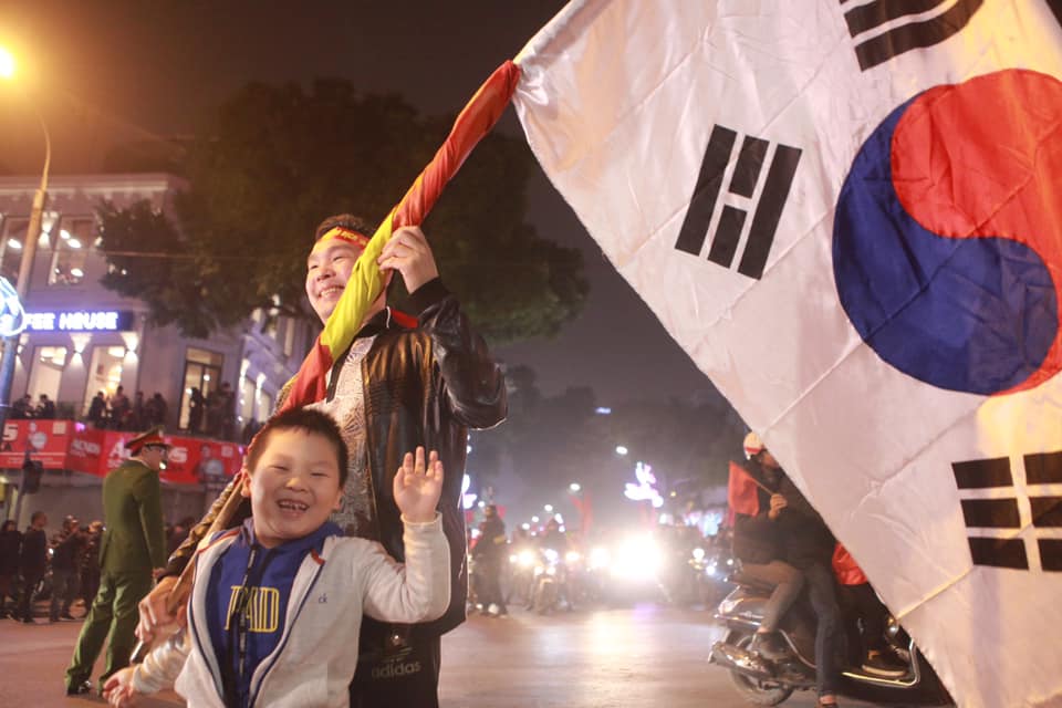 viet nam vao tu ket asian cup 2019: tet den som voi hang trieu nguoi viet hinh anh 28