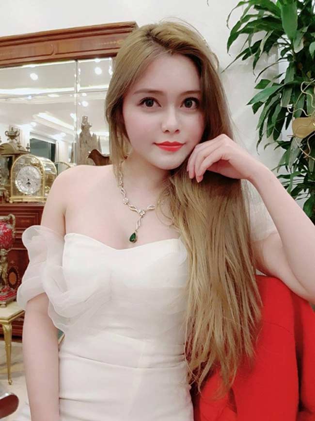 bi quyet lam dep cua 2 hot girl lan dau xuat hien trong tao quan 2019 hinh anh 3