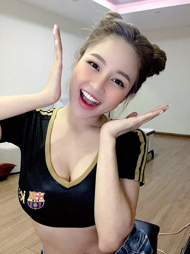 nu duoc si nong bong va hot girl 