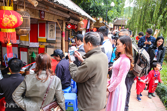 anh: tai hien khong gian tet xua tai van mieu hinh anh 4