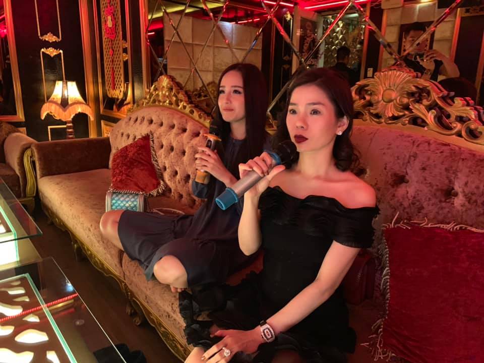 Lý do Lệ Quyên ngồi hát karaoke với Mai Phương Thúy, lại sợ Vy ...