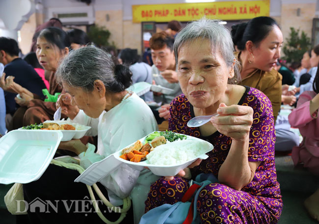 anh: gan 2 van nguoi tham du le cau quoc thai dan an o que bac hinh anh 10